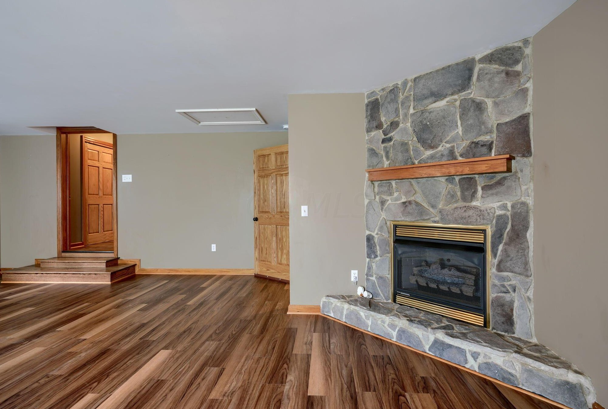 14951 Plazier Rd, Ashville OH  43103-9439 exterior