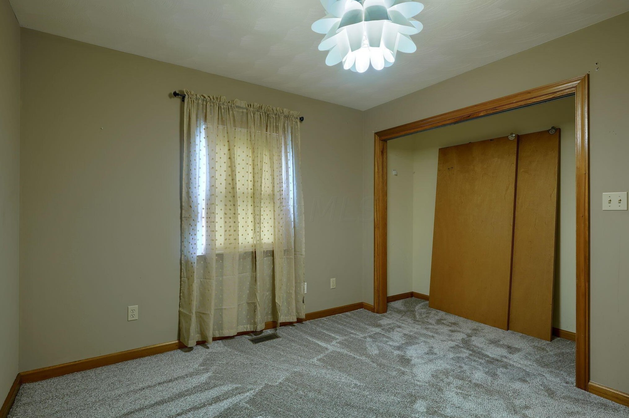 14951 Plazier Rd, Ashville OH  43103-9439 exterior