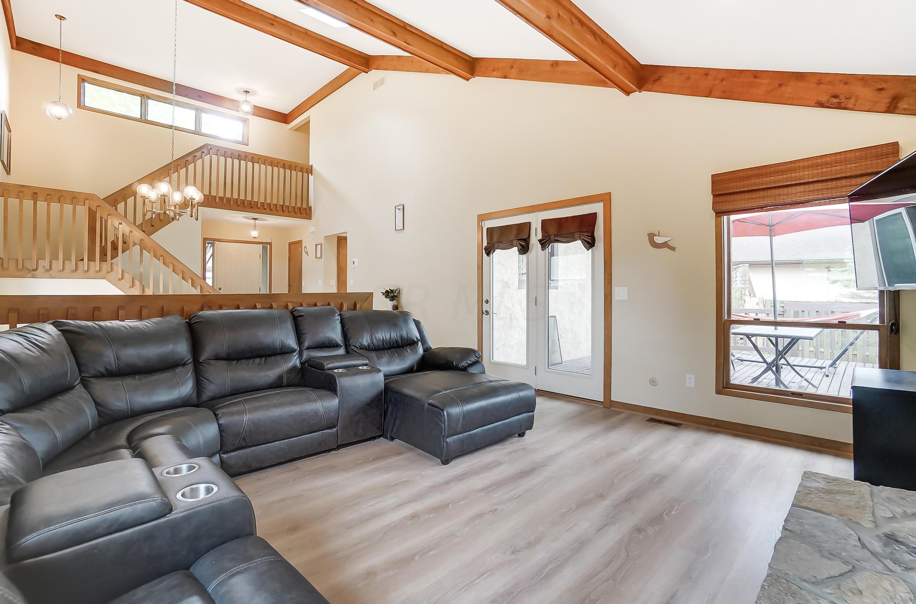 5351 Fortress Trl, Columbus OH  43230-1545 exterior