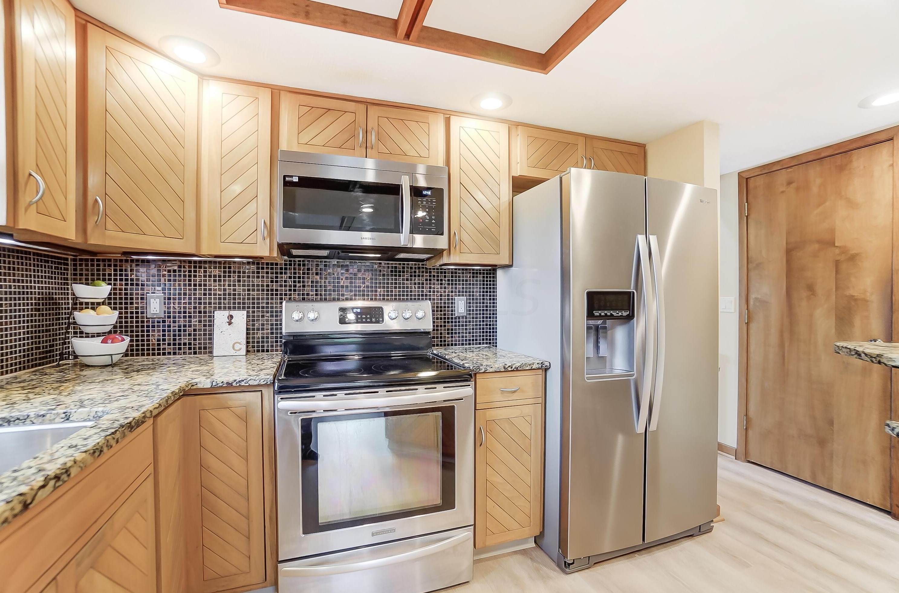 5351 Fortress Trl, Columbus OH  43230-1545 exterior