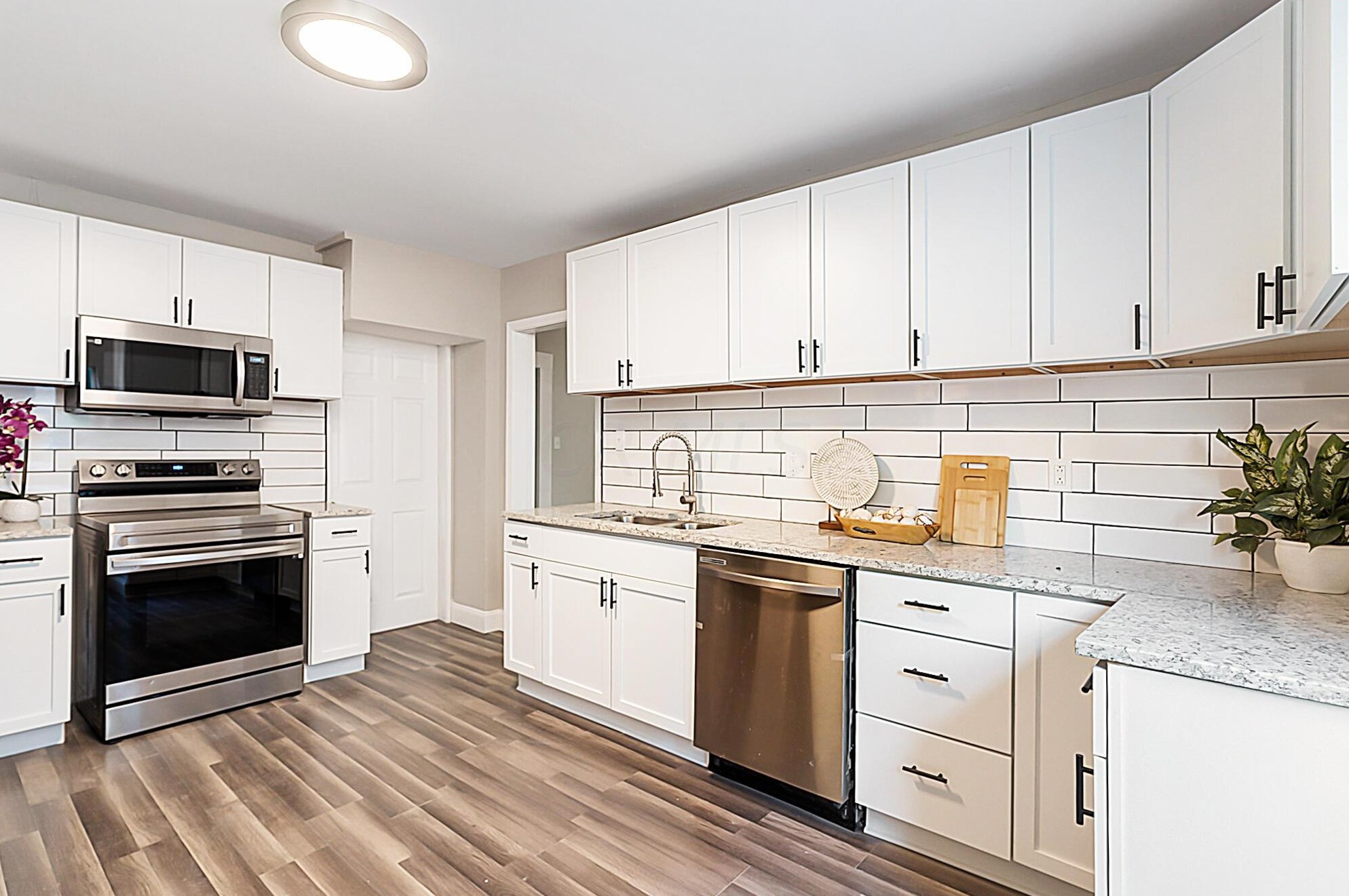 57 Wisconsin Ave, Columbus OH  43222-1141 exterior