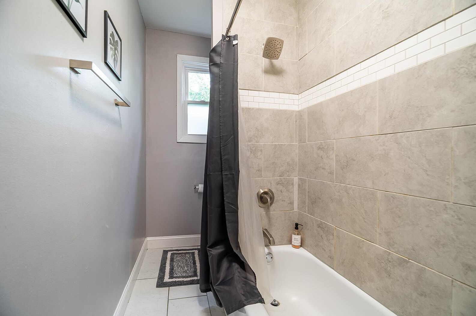 359 Hinman Ave, Columbus OH 43207-1907 exterior