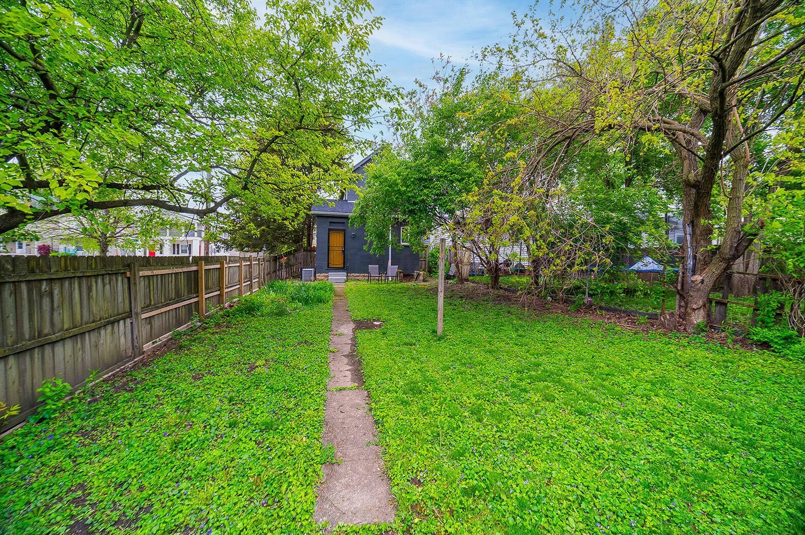 359 Hinman Ave, Columbus OH 43207-1907 exterior