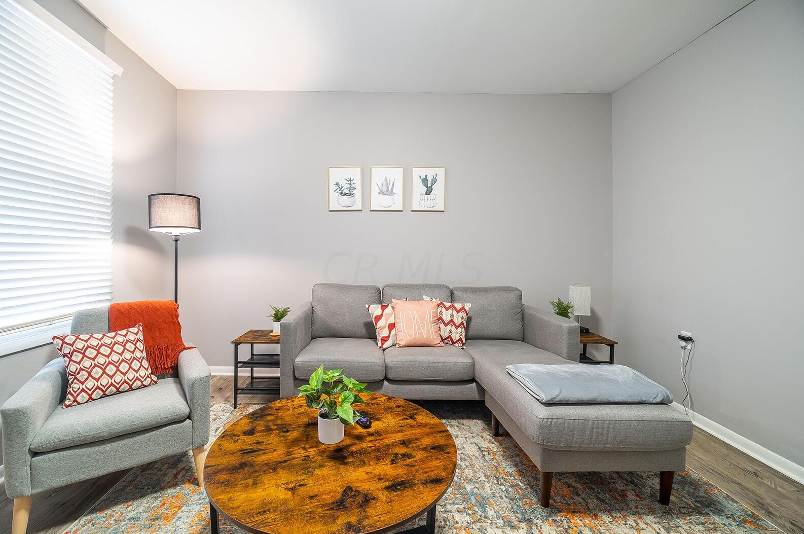 359 Hinman Ave, Columbus OH 43207-1907 exterior