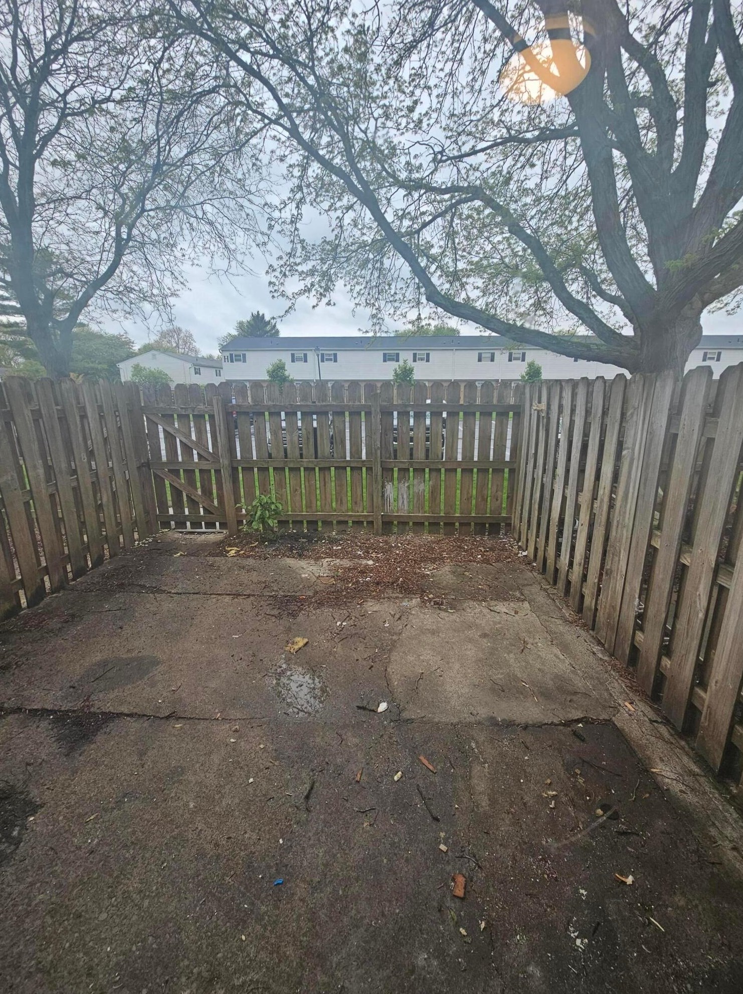 2278 Perkins Ct, Columbus OH 43229-9605 exterior