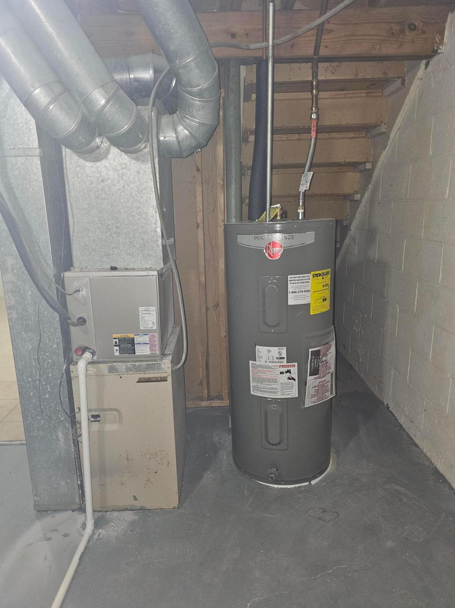 2278 Perkins Ct, Columbus OH 43229-9605 exterior