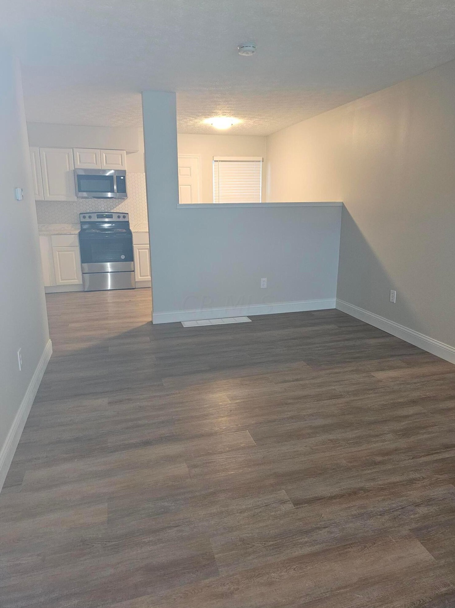 2278 Perkins Ct, Columbus OH 43229-9605 exterior