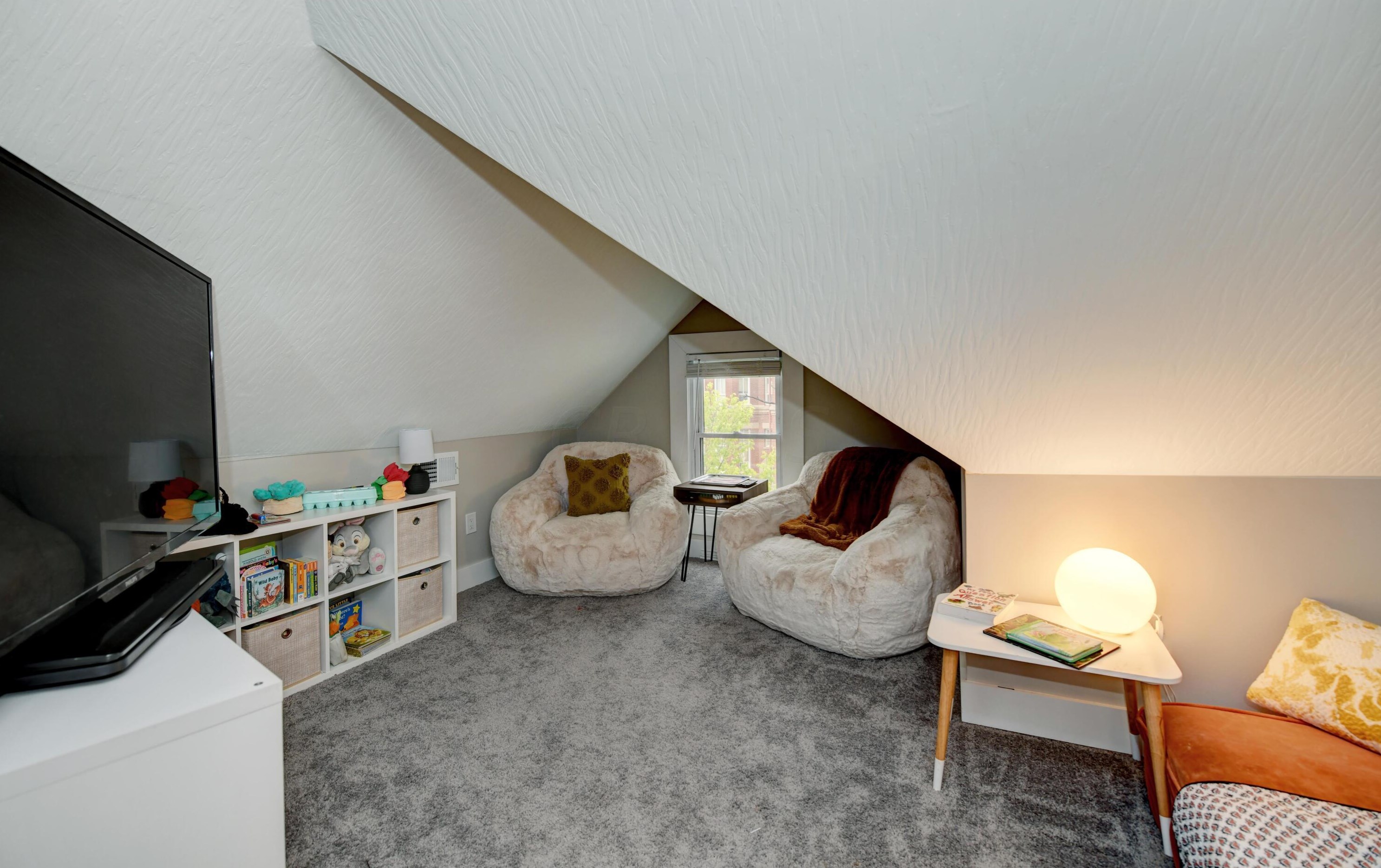 502 Ohio Ave, Columbus OH 43203-1143 exterior