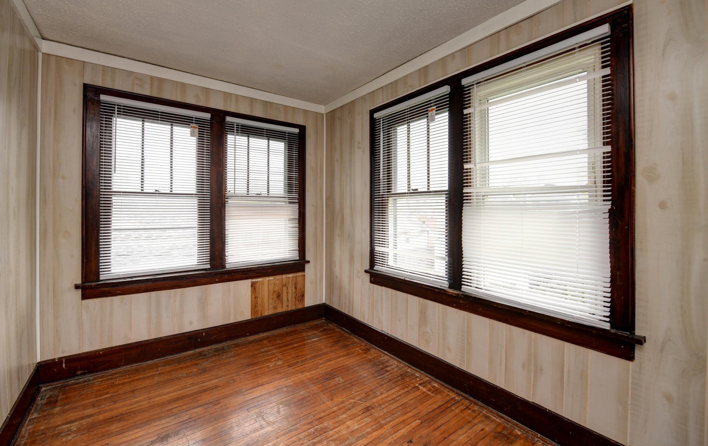 446 Larcomb Ave, Columbus OH 43223-1836 exterior