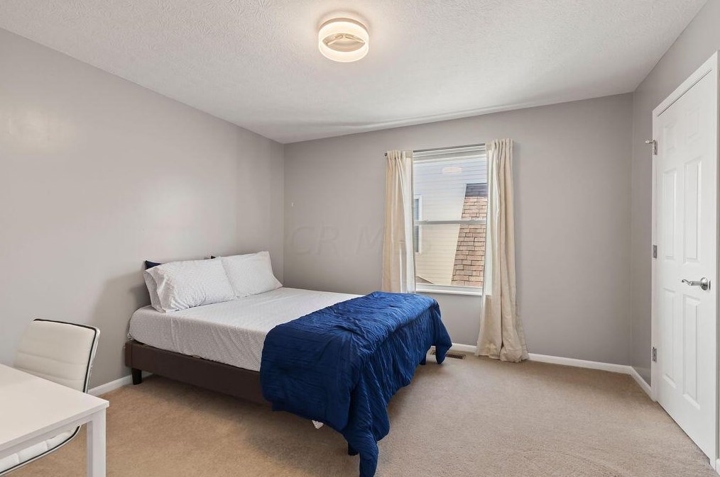 5965 Course Dr, Westerville OH  43081-8071 exterior