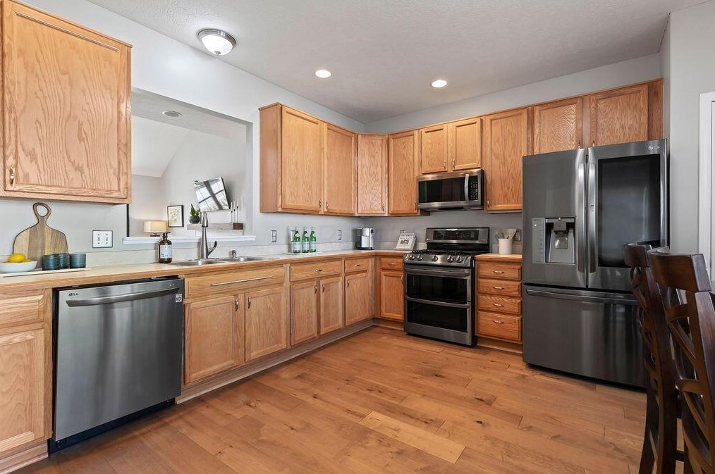 5965 Course Dr, Westerville OH  43081-8071 exterior