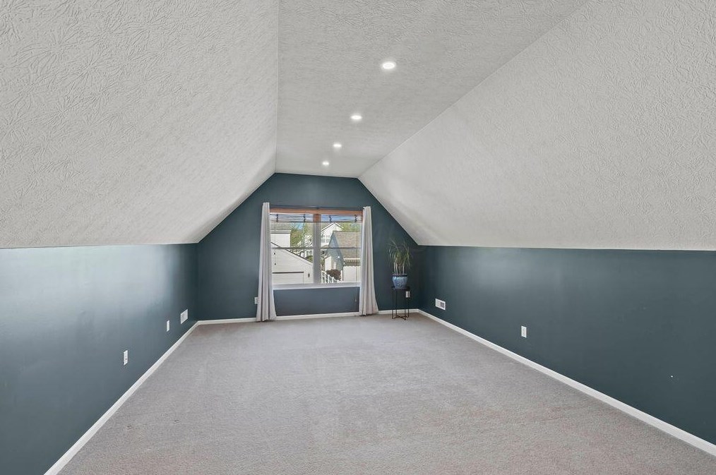 5965 Course Dr, Westerville OH  43081-8071 exterior