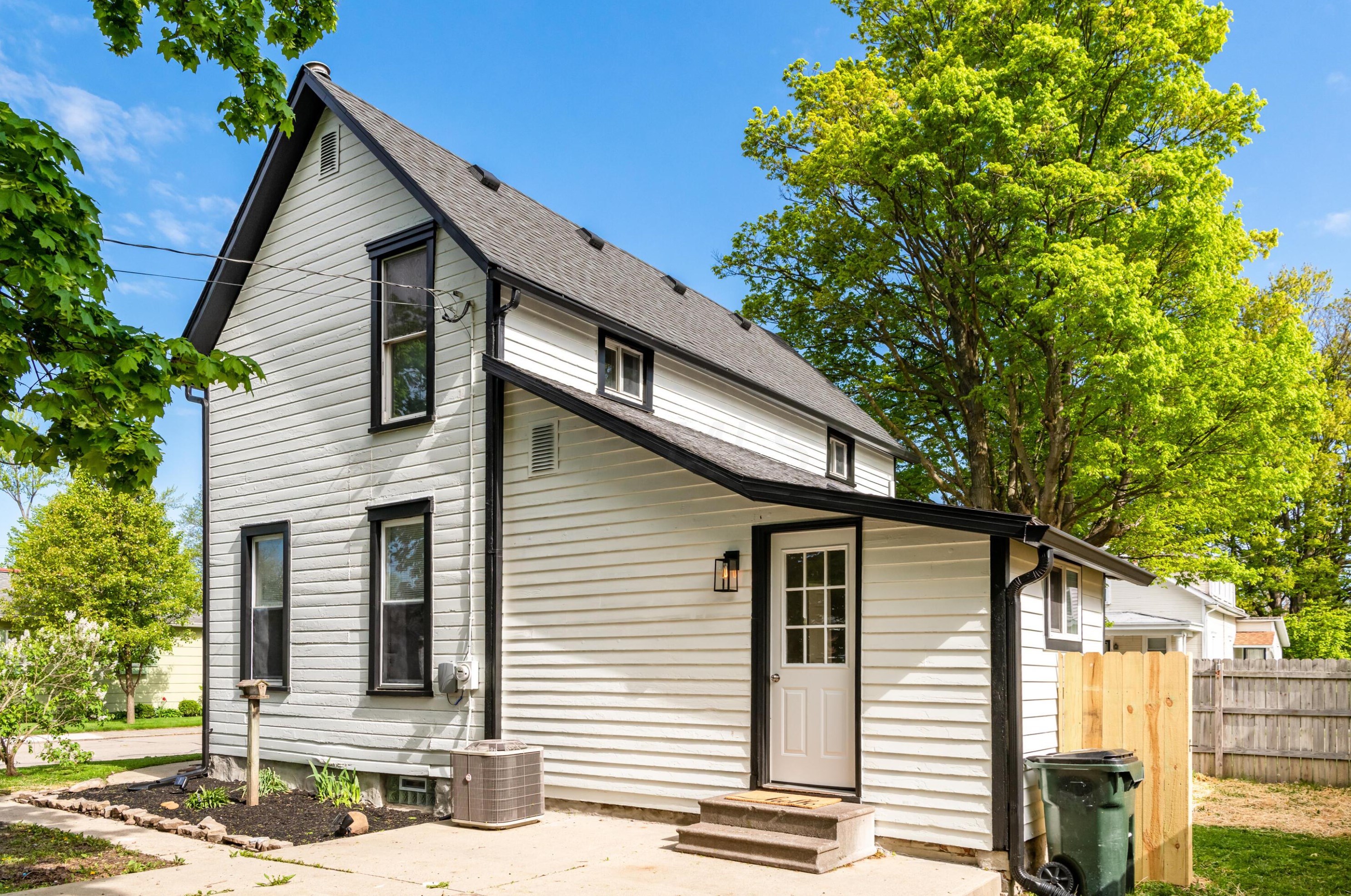 327 Ward St, Urbana OH  43078-1773 exterior