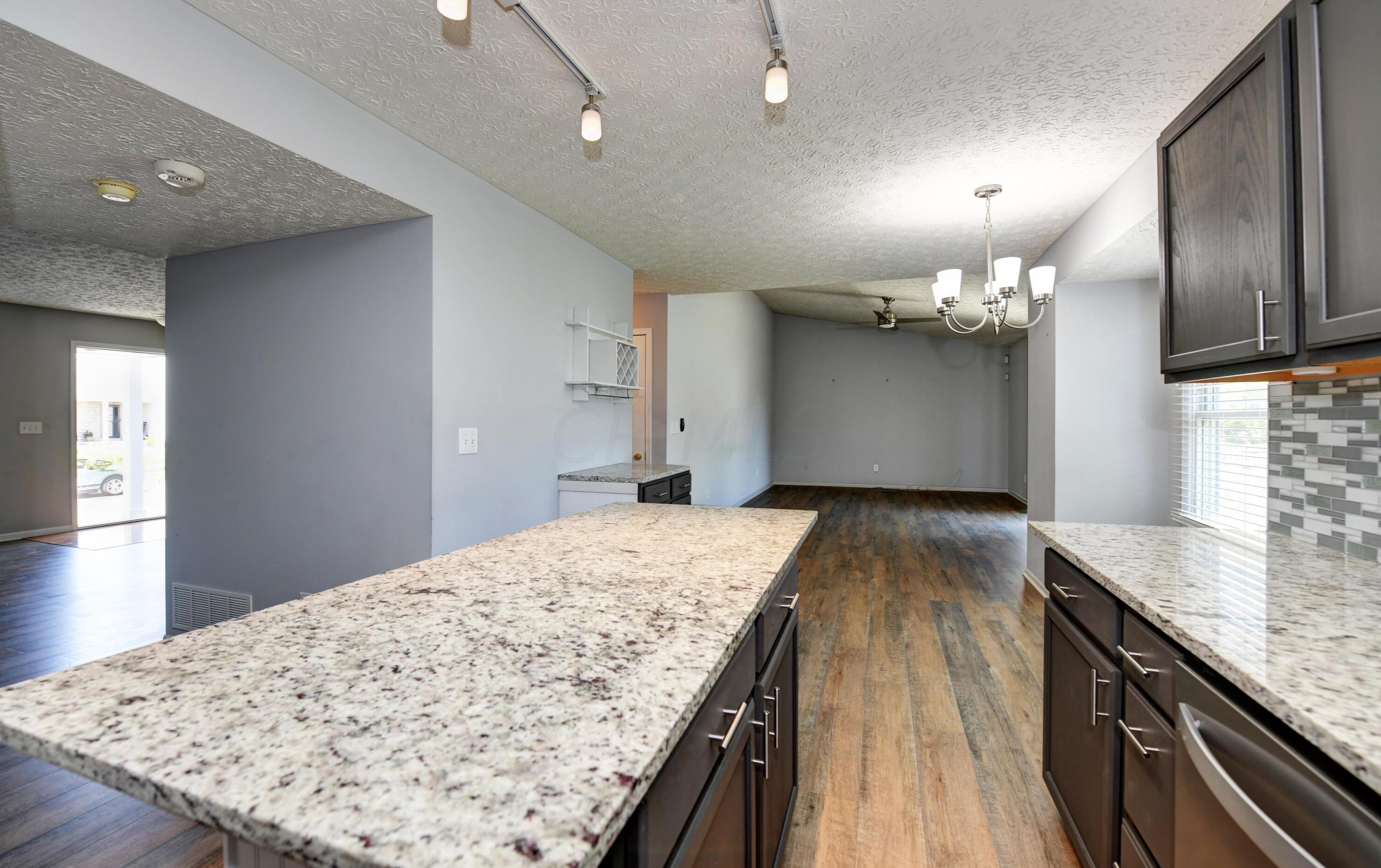 5602 Buxley Dr, Westerville OH  43081-9341 exterior