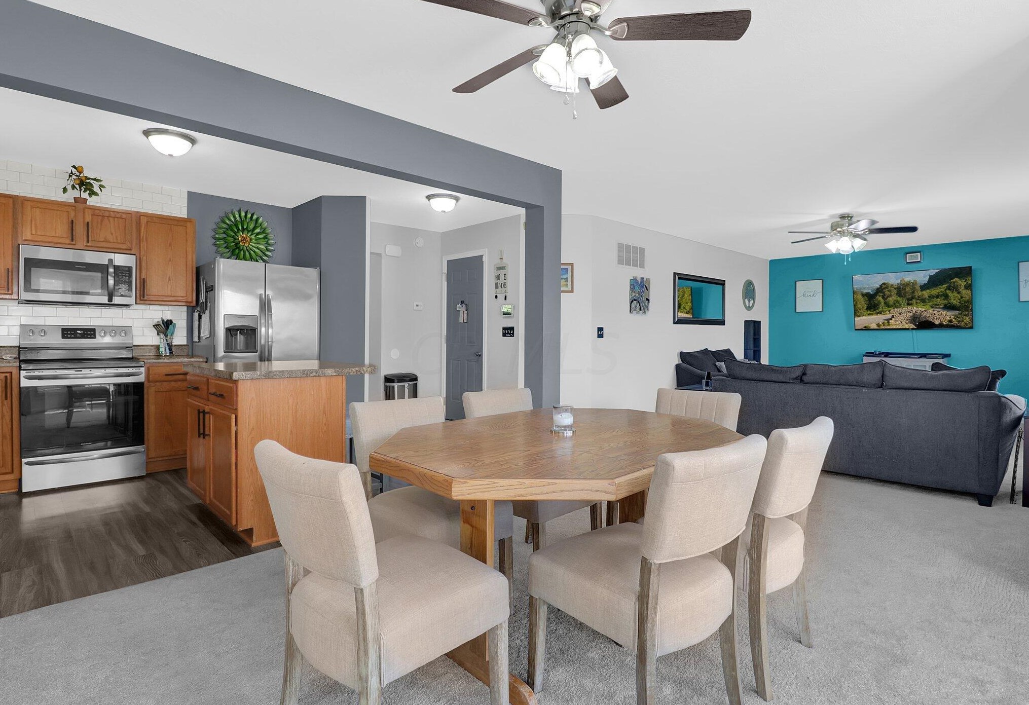 7545 Witch Hazel Dr, Cnl Wnchstr OH  43110-7733 exterior