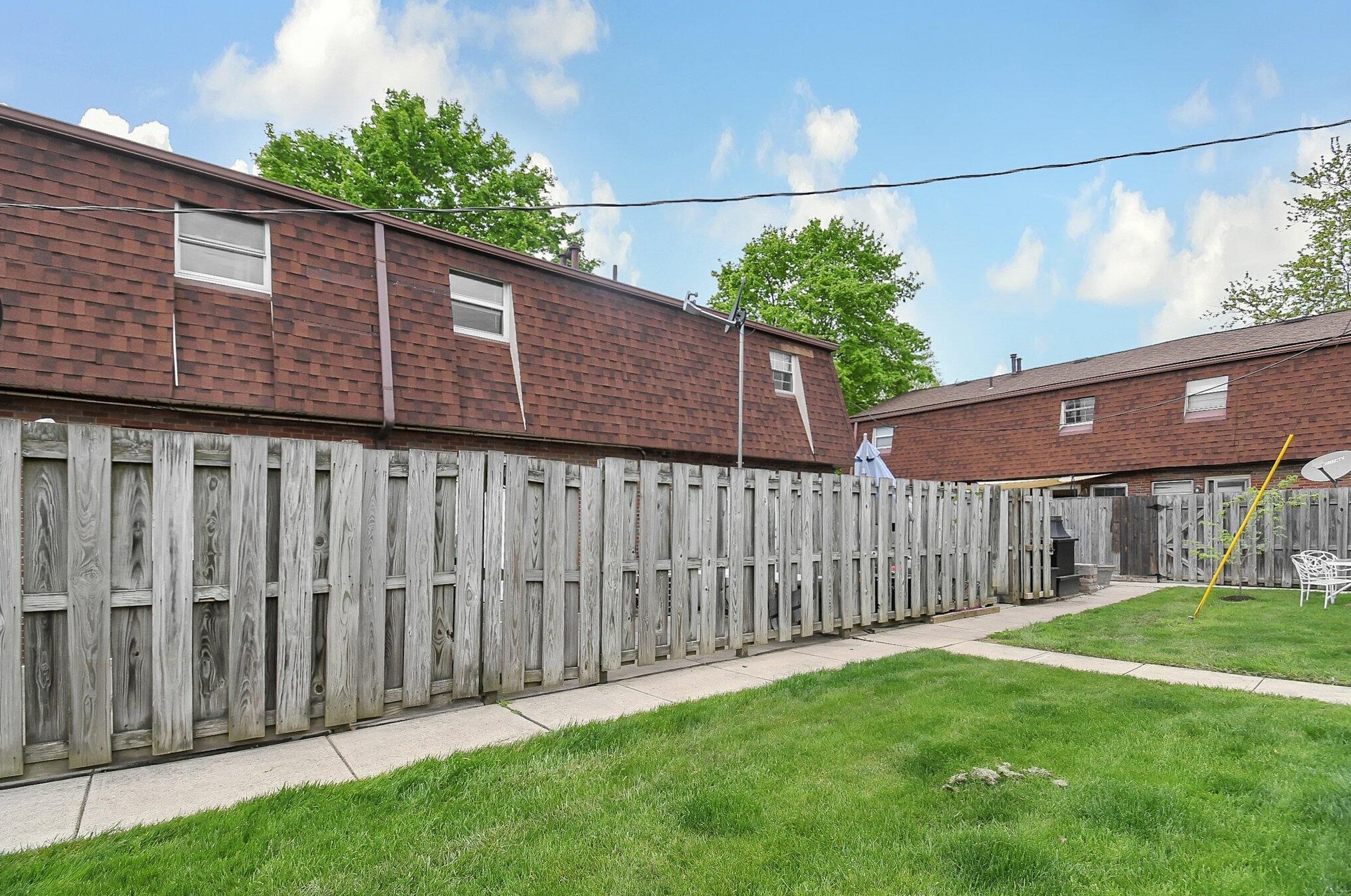 5690 Beechcroft Rd, Columbus OH  43229-3874 exterior