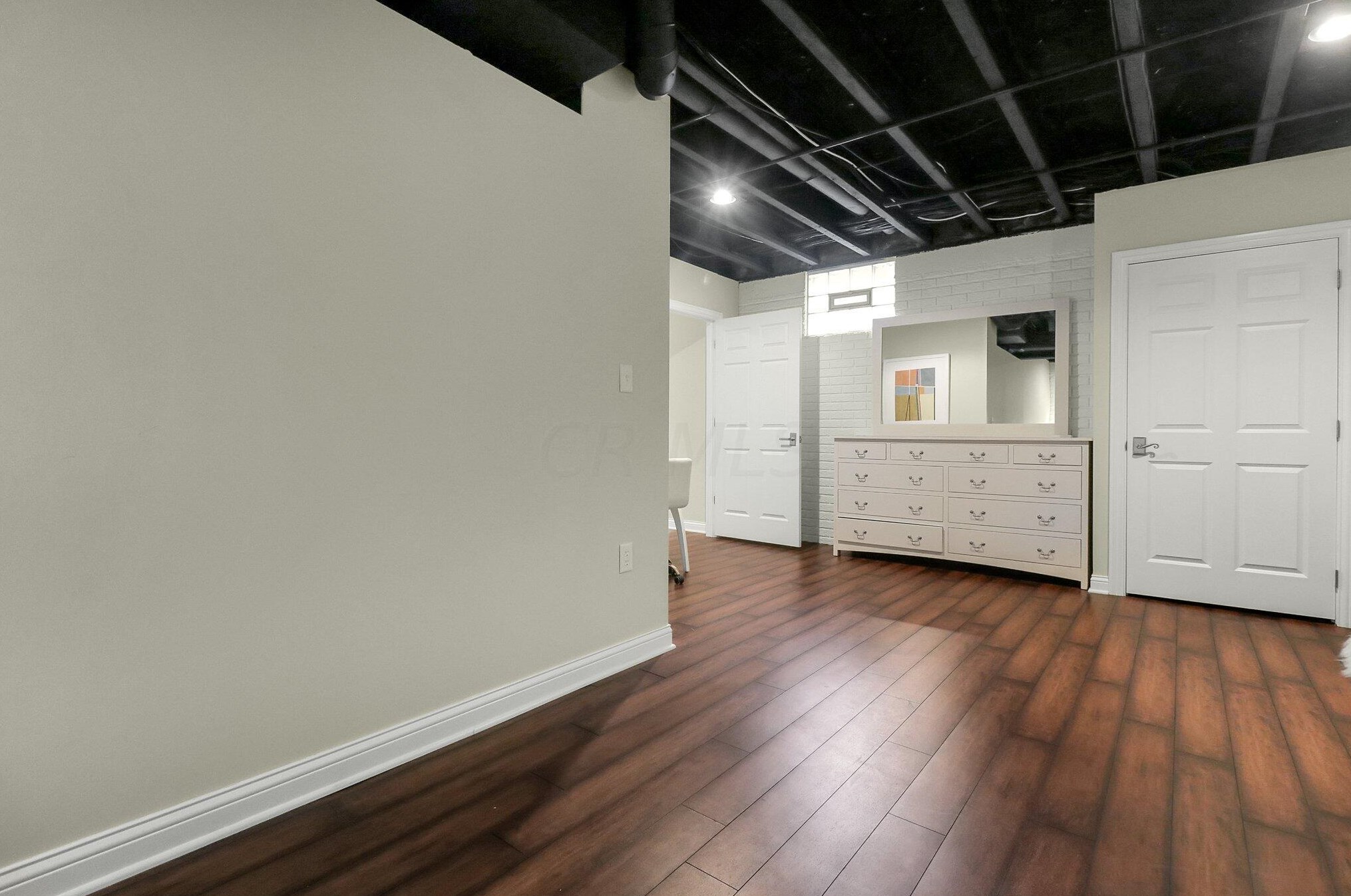 6197 Mcnaughten Grove Ln, Columbus OH  43213-5107 exterior