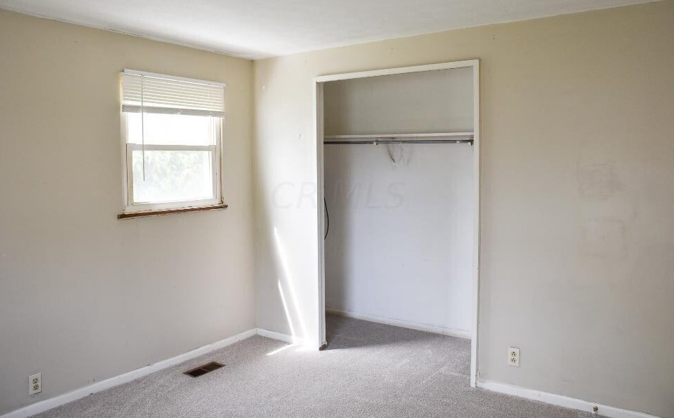 395 Canfield Dr, Columbus OH  43230-2371 exterior