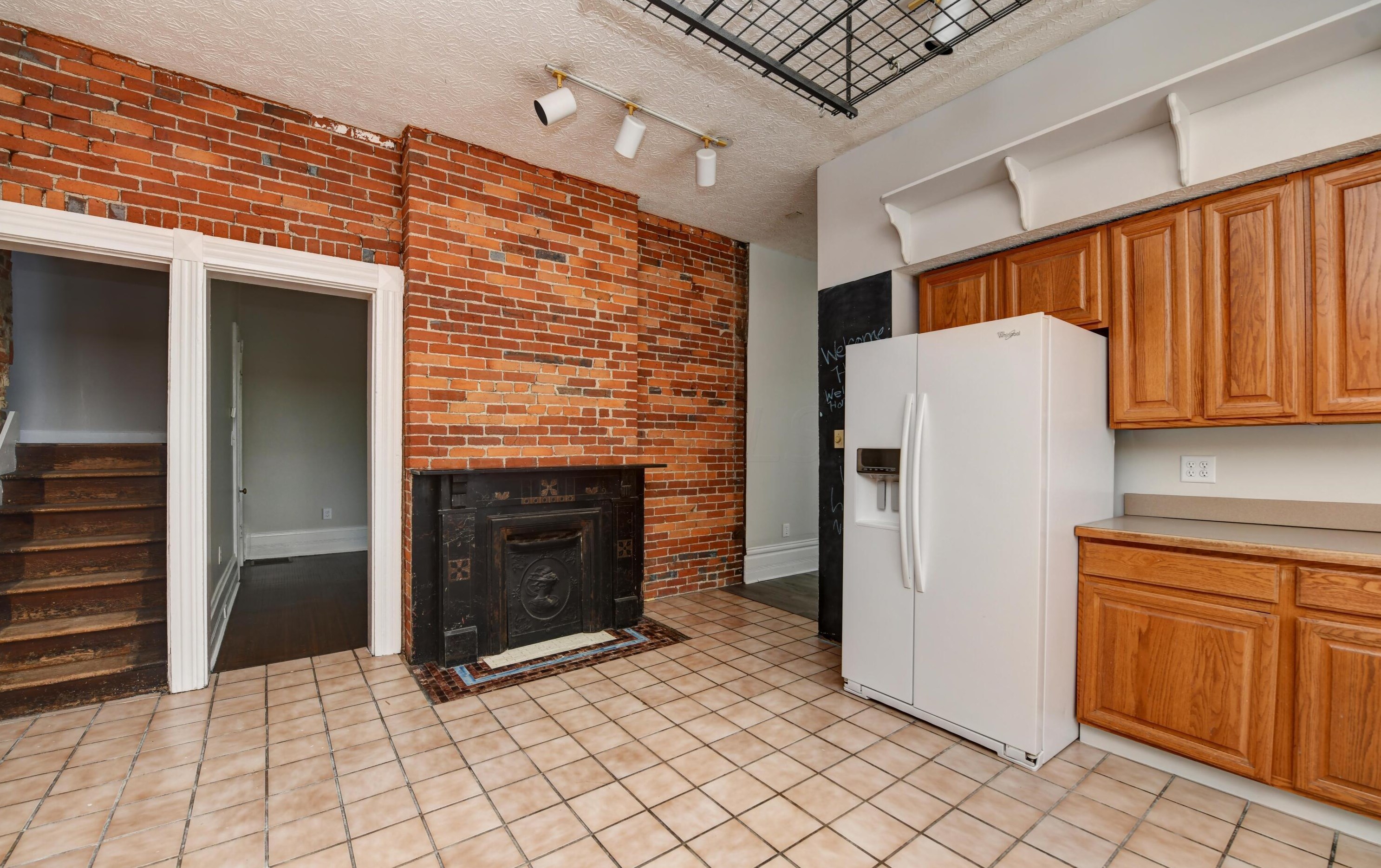 269 18 St, Columbus OH 43203-1572 exterior