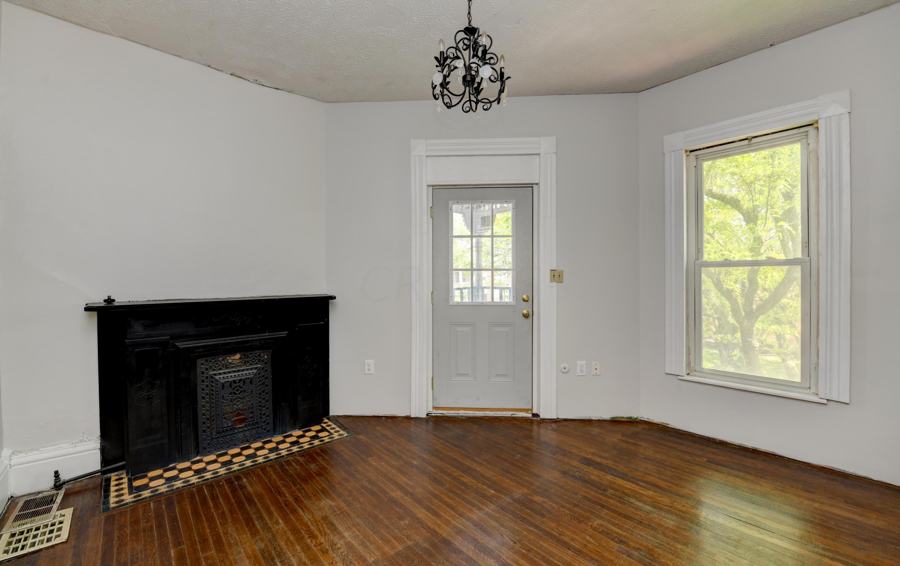 269 18 St, Columbus OH 43203-1572 exterior