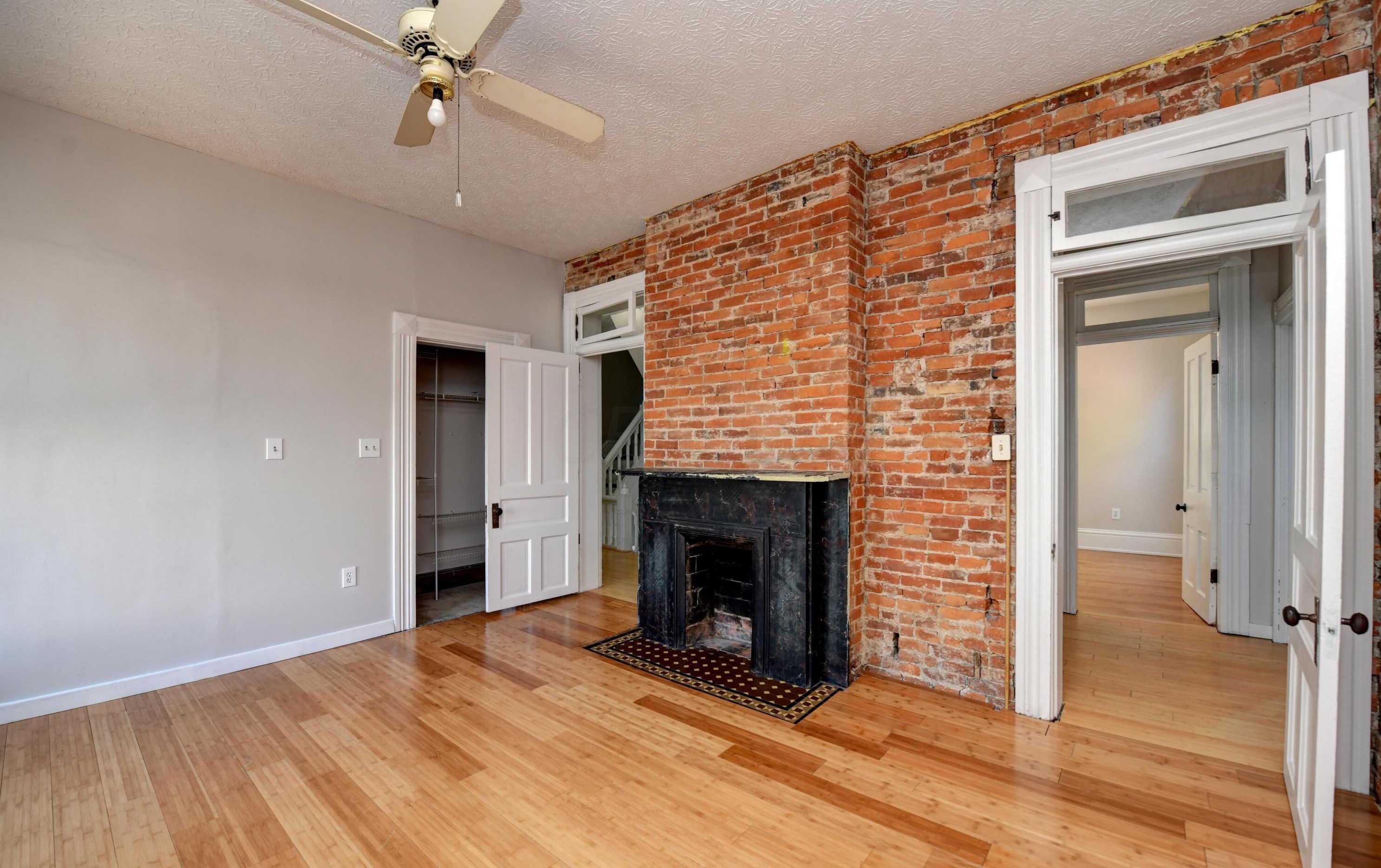 269 18 St, Columbus OH 43203-1572 exterior