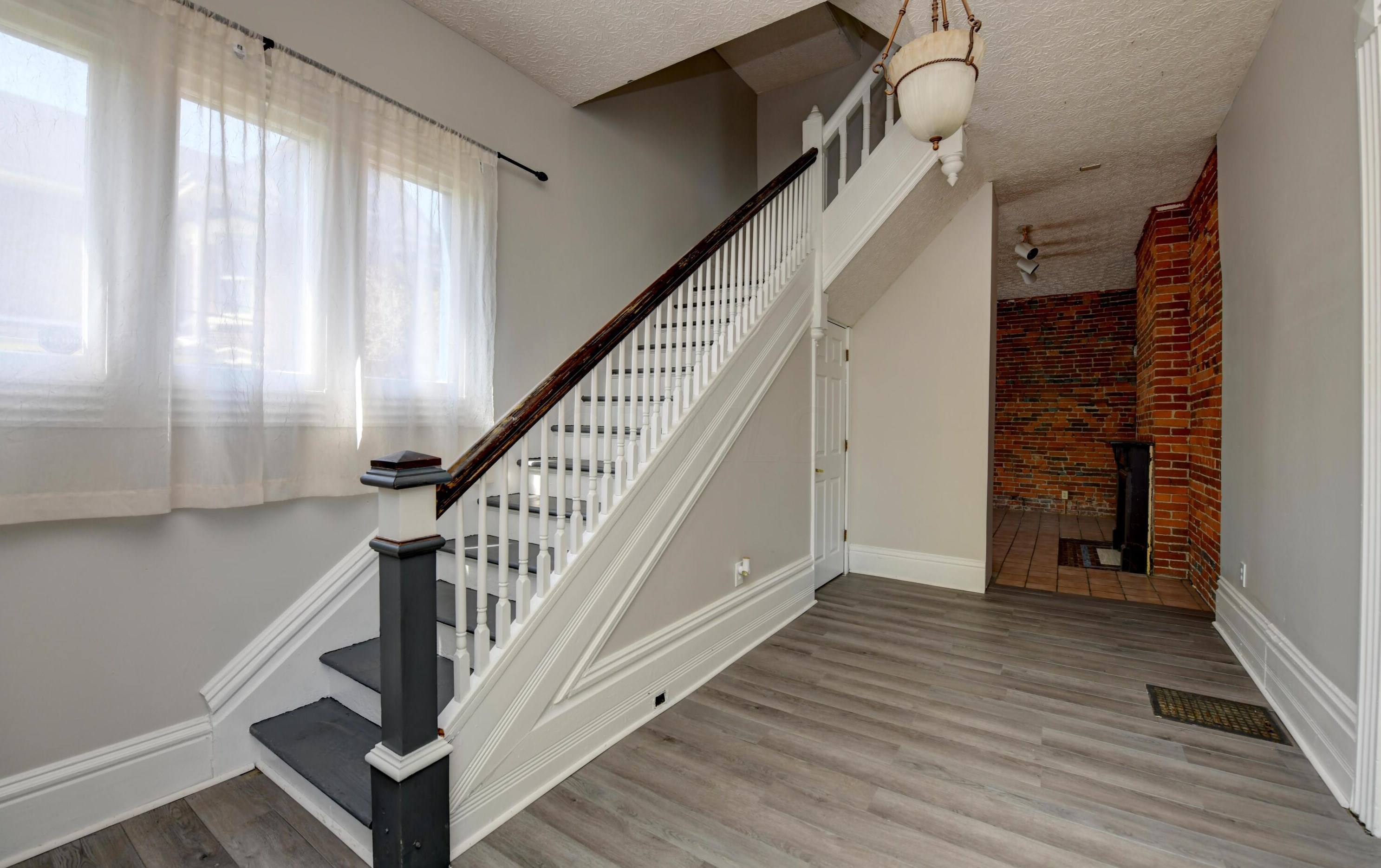 269 18 St, Columbus OH 43203-1572 exterior