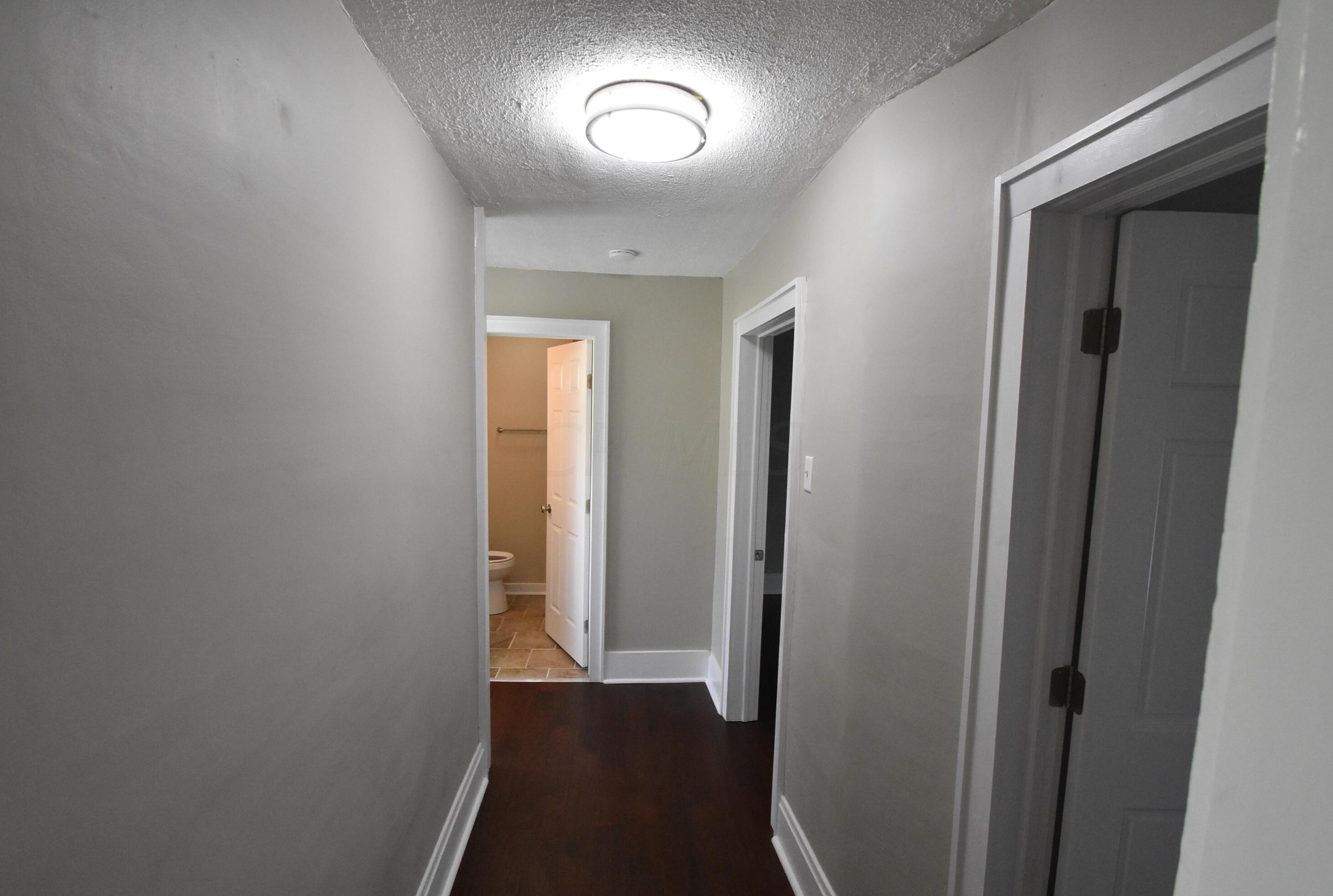 476 Hinman Ave, Columbus OH 43207-2004 exterior