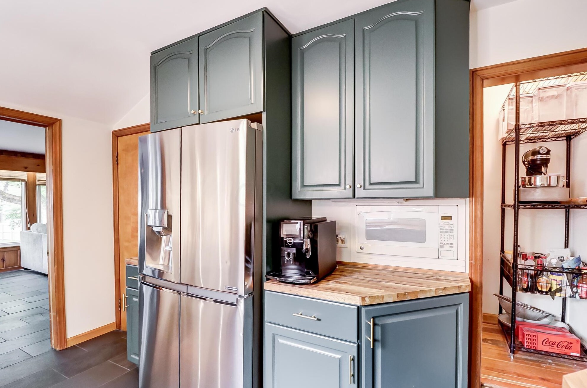 703 Dominion Blvd, Columbus OH  43214-2275 exterior