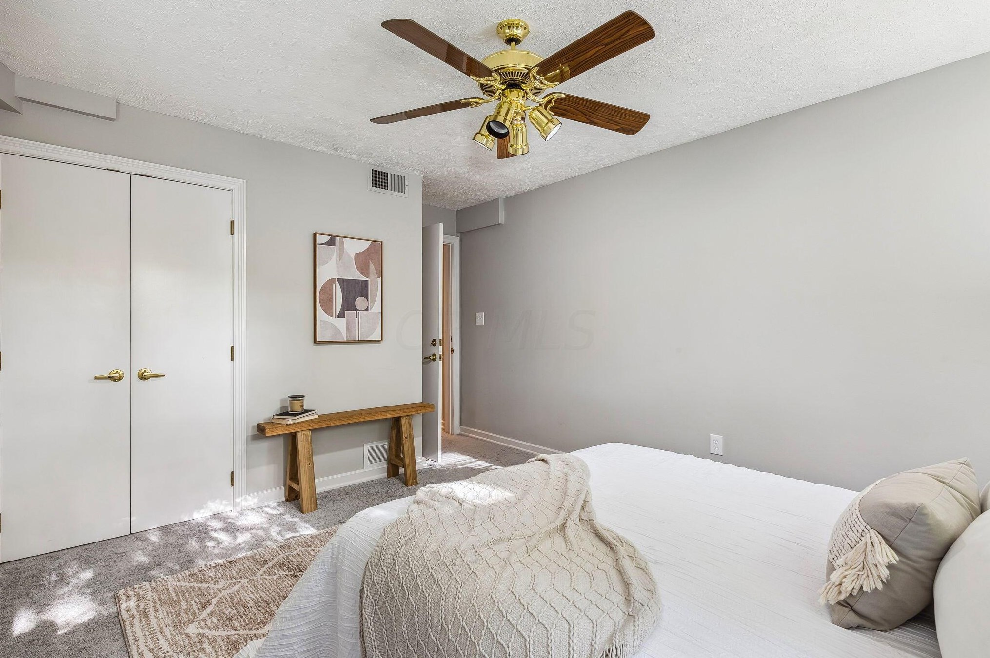 247 Hamilton Rd, Columbus OH  43213-1311 exterior