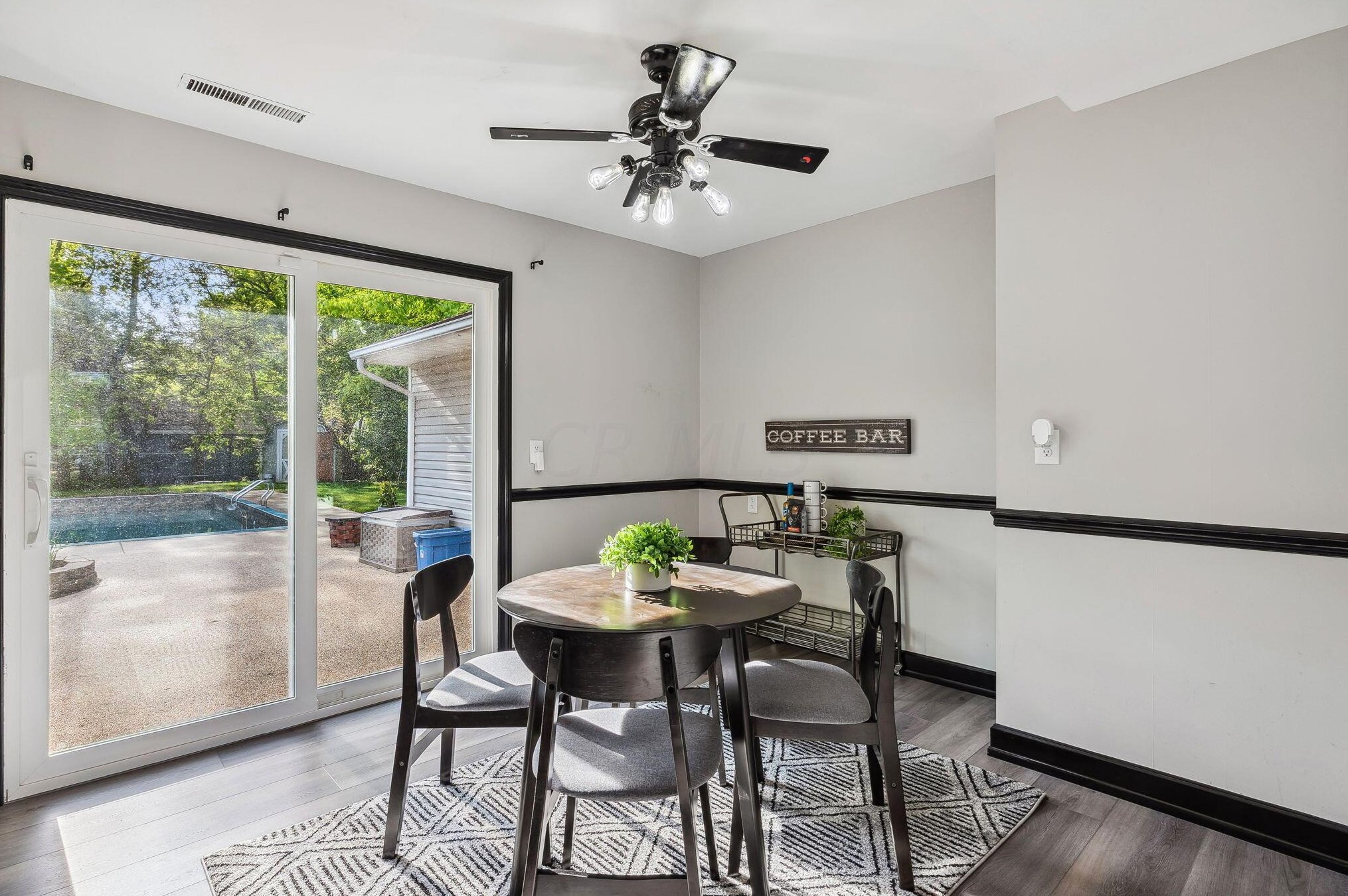 247 Hamilton Rd, Columbus OH  43213-1311 exterior