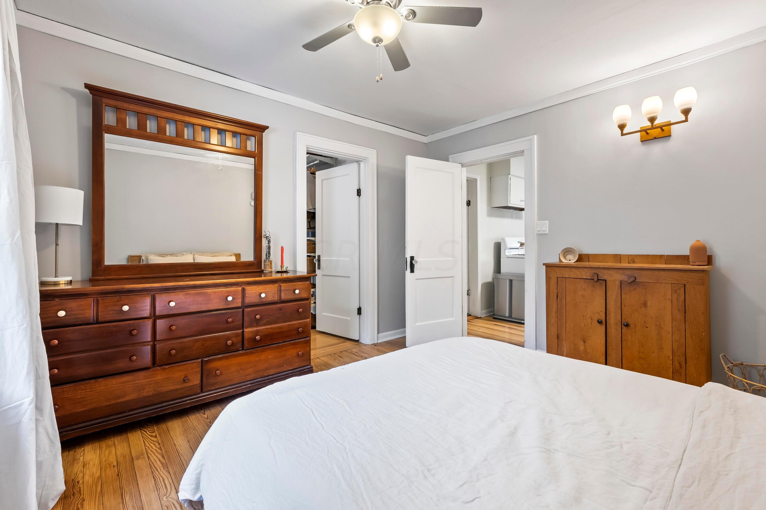 3189 Mcguffey Rd, Columbus OH  43224-4141 exterior