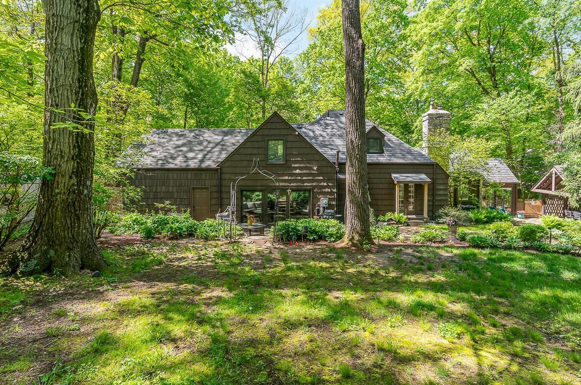 642 Overbrook Dr, Columbus OH  43214-3131 exterior