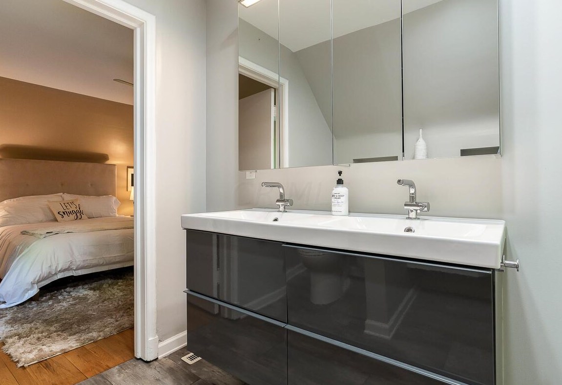 642 Overbrook Dr, Columbus OH  43214-3131 exterior