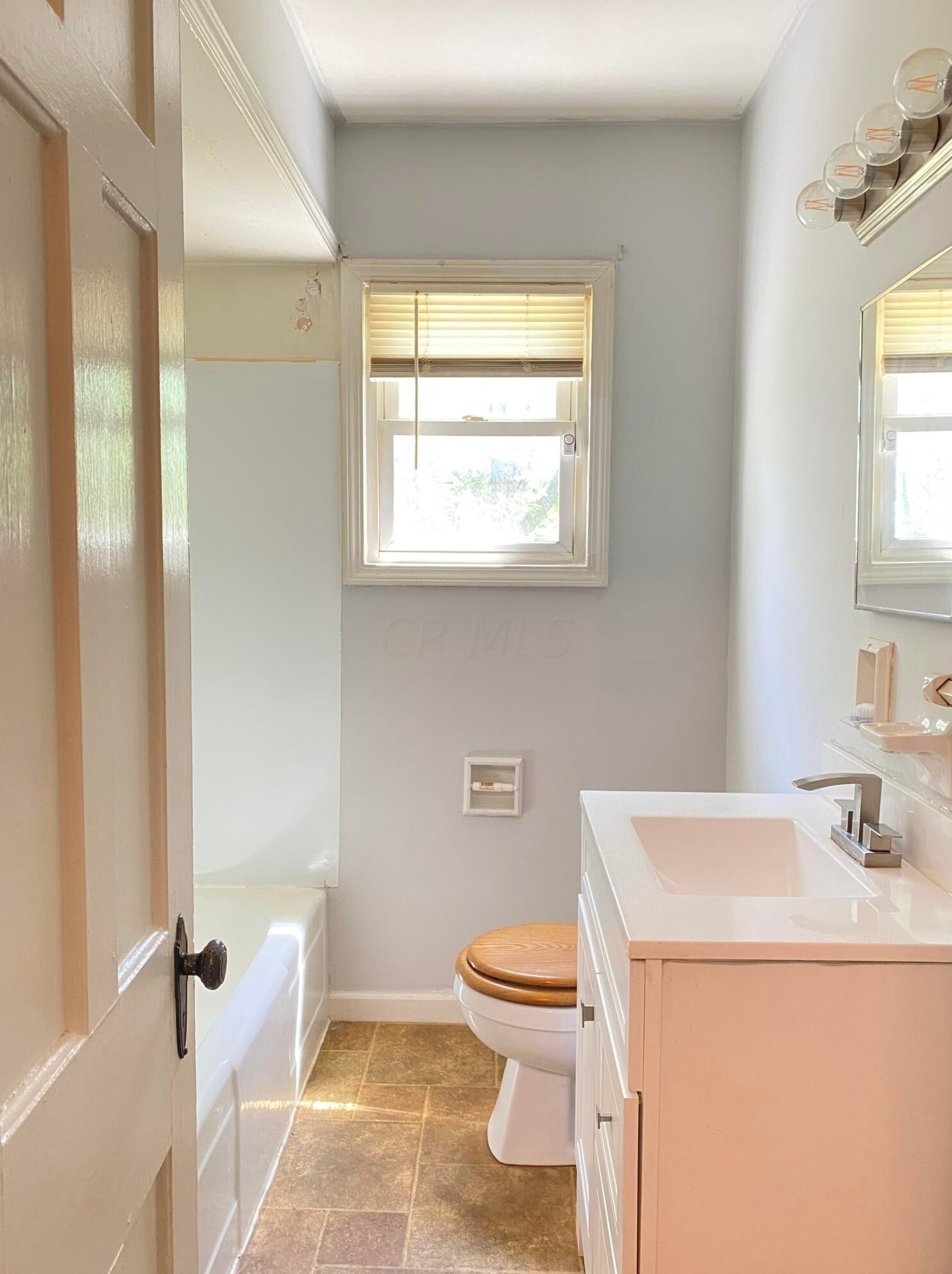 282 Edgevale Rd, Columbus OH 43209-1521 exterior