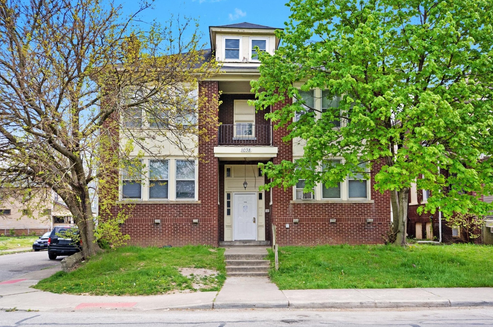 1038 Lockbourne Rd, Columbus OH 43206-1663 exterior