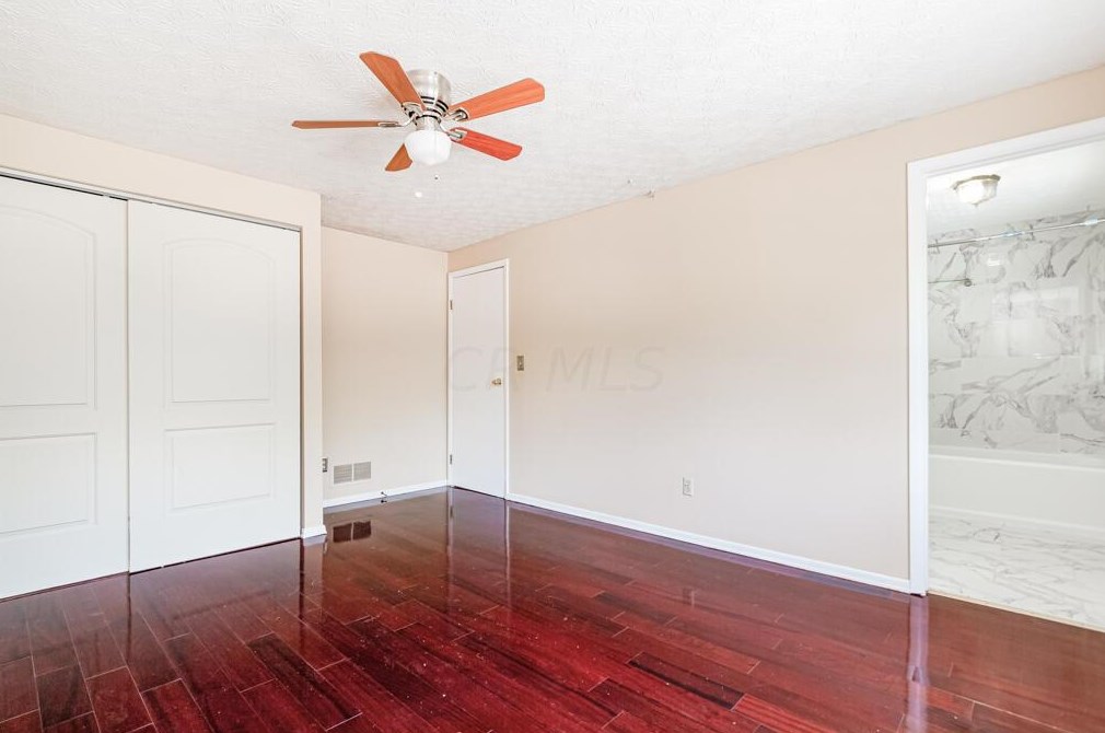 5599 Natalie Ct, Westerville OH  43081-4322 exterior