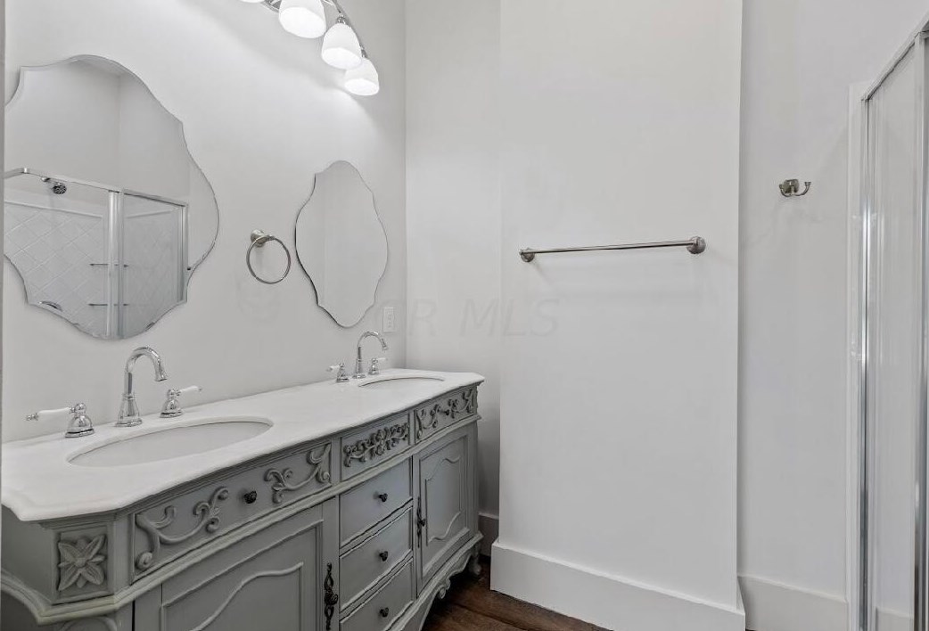 1122 Pearl St, Columbus OH 43206-3420 exterior