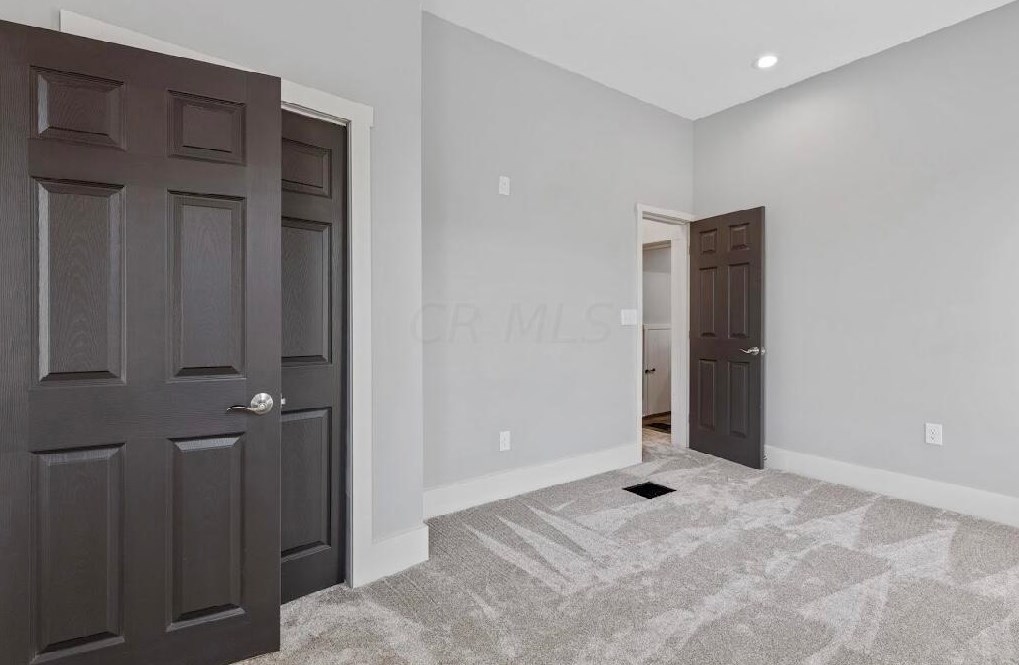 1122 Pearl St, Columbus OH 43206-3420 exterior