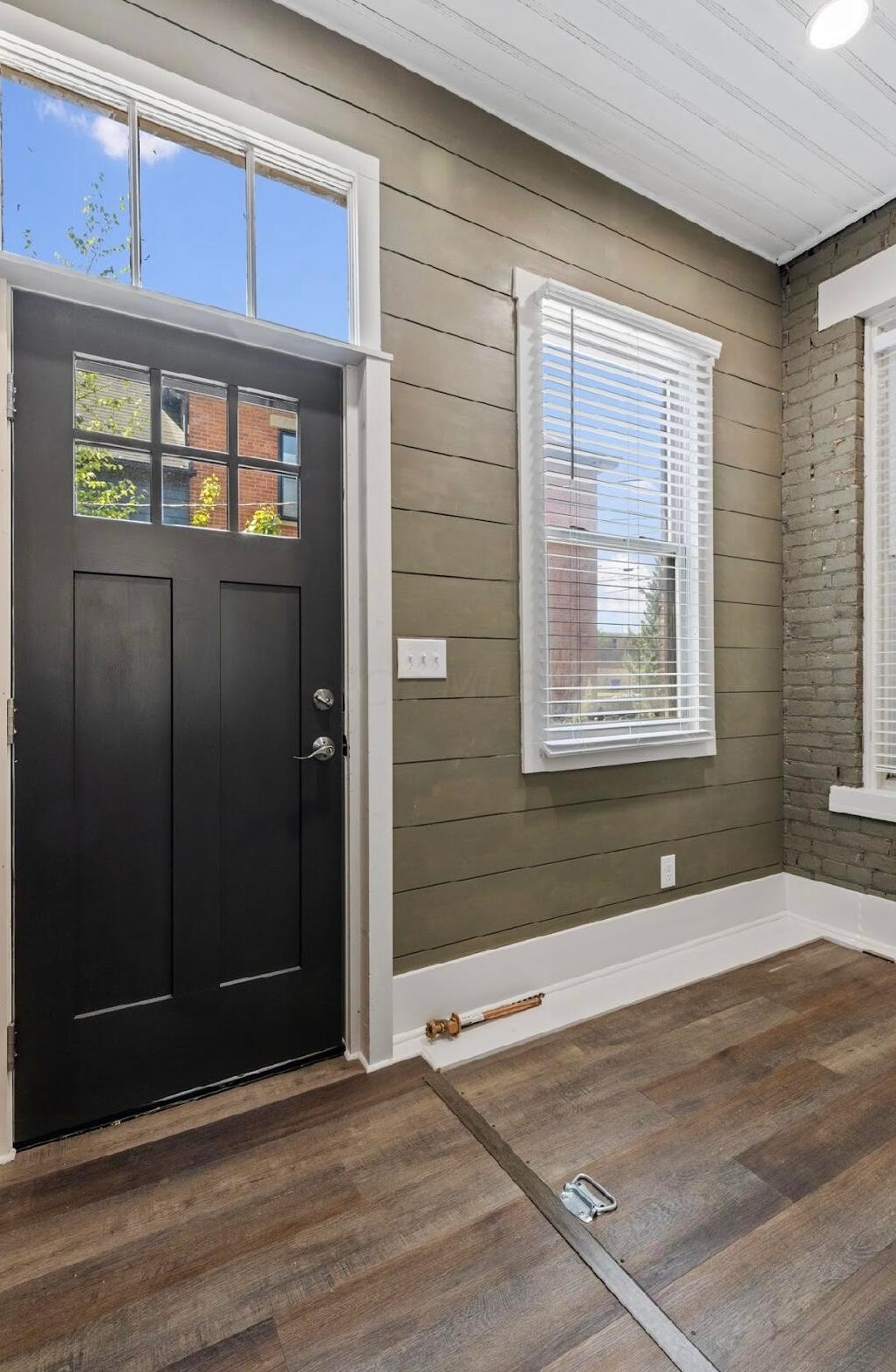 1122 Pearl St, Columbus OH 43206-3420 exterior