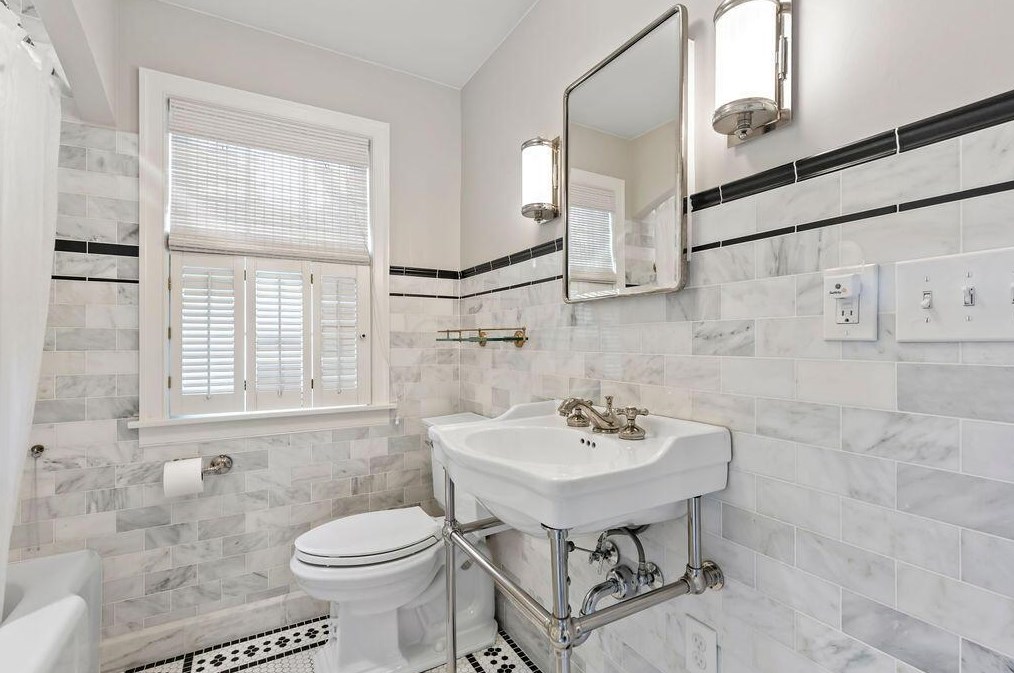 280 Winthrop Rd, Columbus OH  43214-3642 exterior