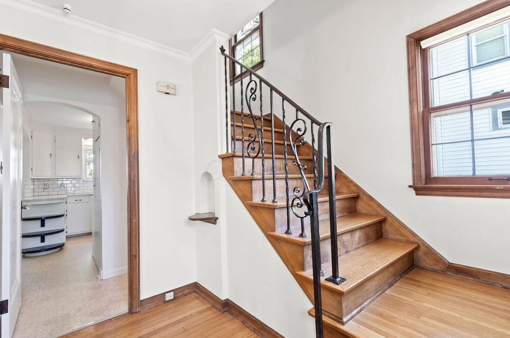 280 Winthrop Rd, Columbus OH  43214-3642 exterior