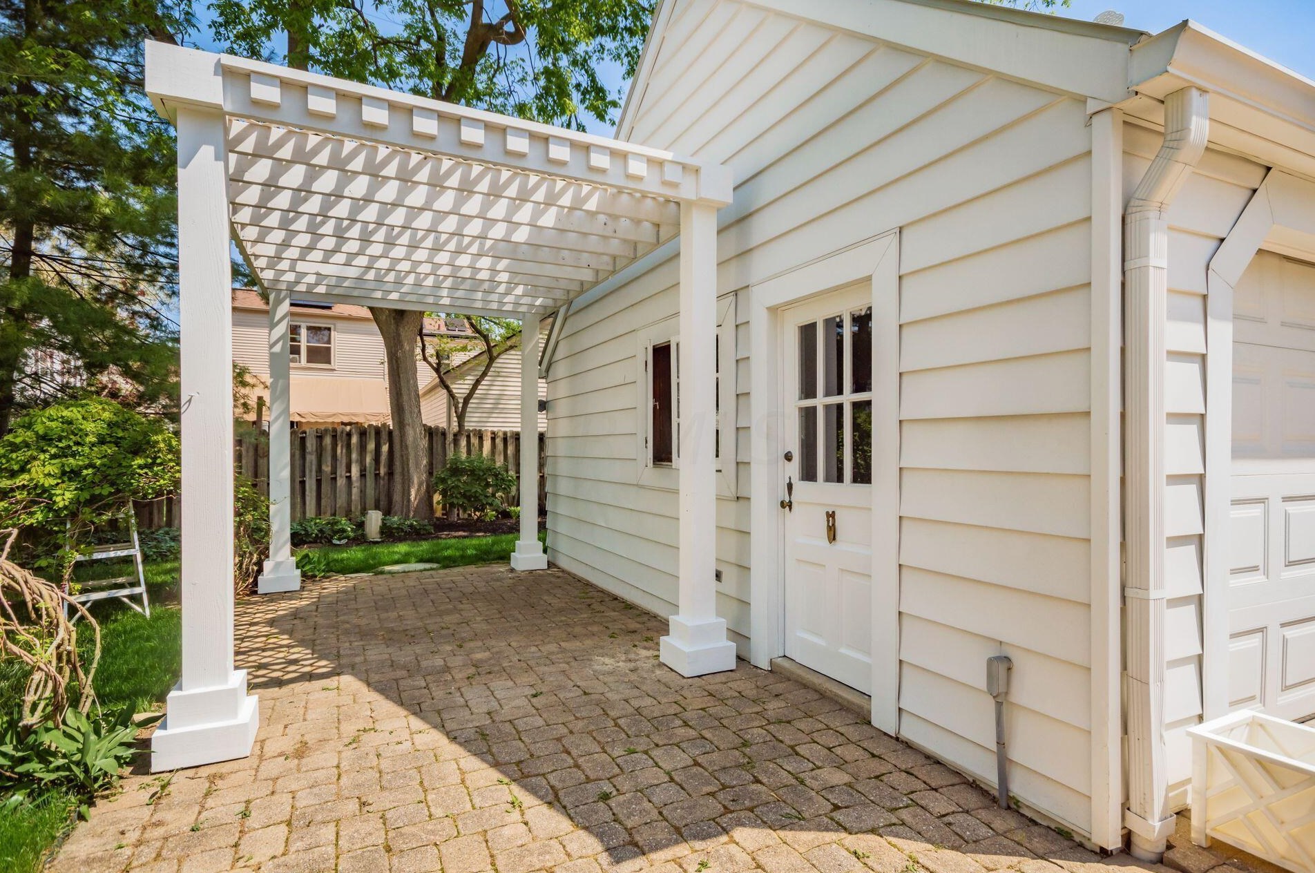 1710 Essex Rd, Columbus OH  43221-3845 exterior