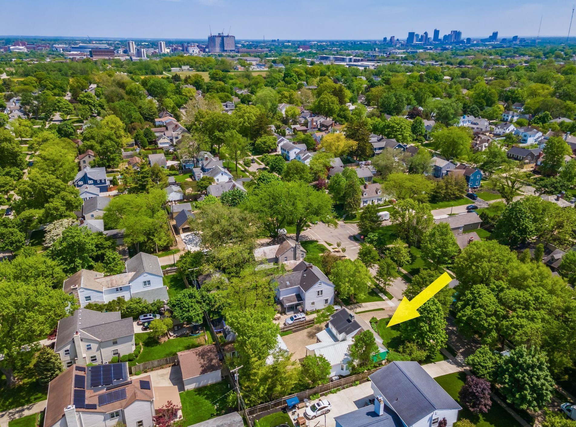 1710 Essex Rd, Columbus OH  43221-3845 exterior