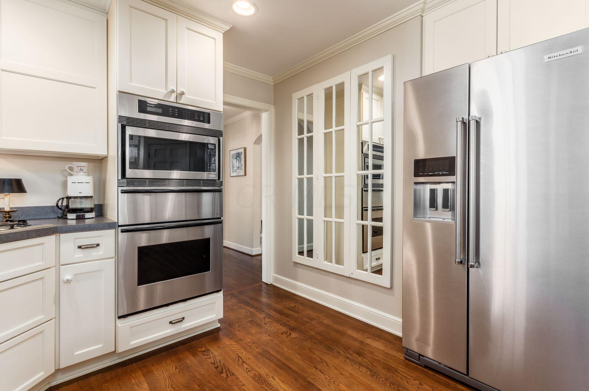 1710 Essex Rd, Columbus OH  43221-3845 exterior