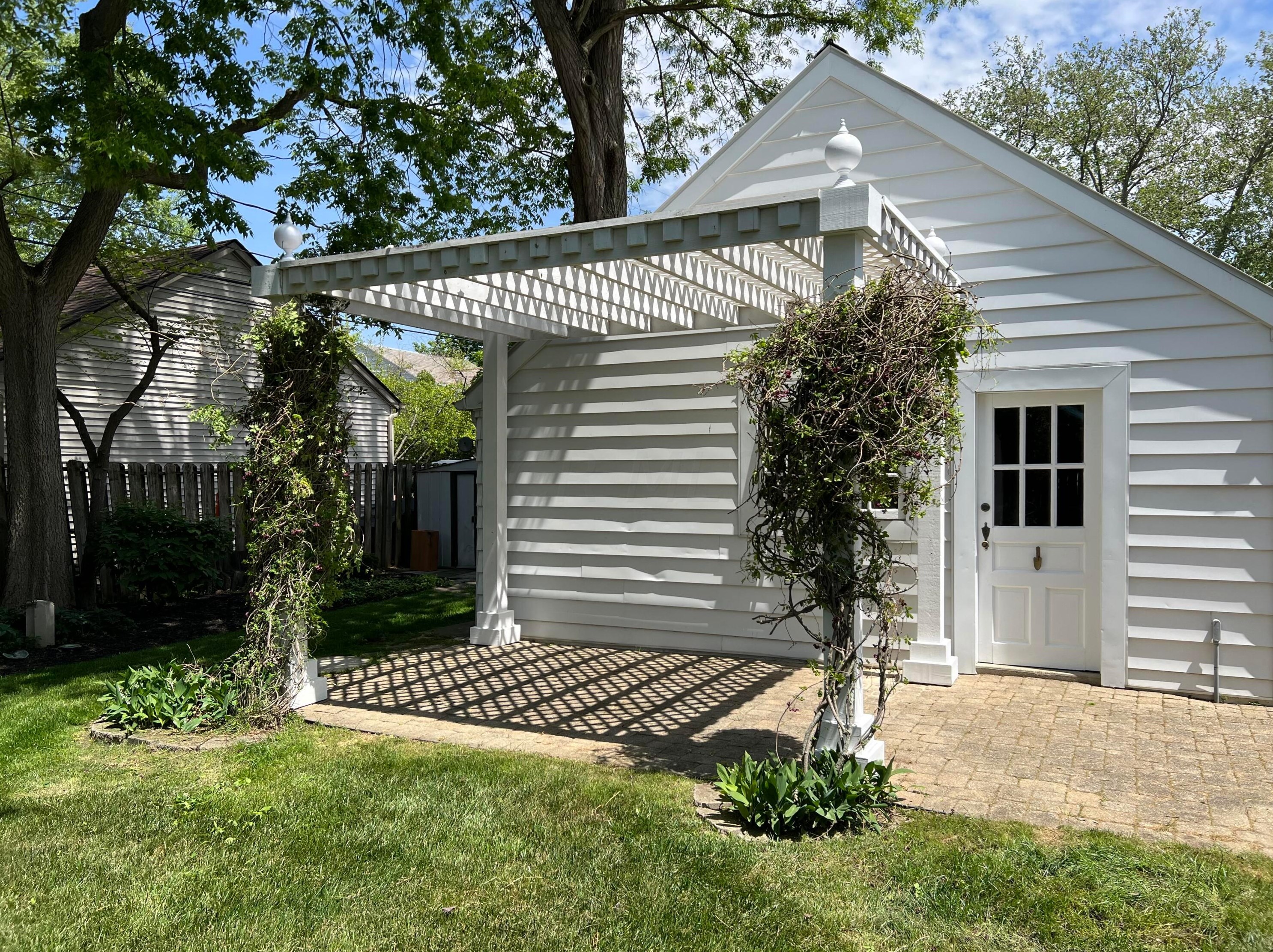 1710 Essex Rd, Columbus OH  43221-3845 exterior