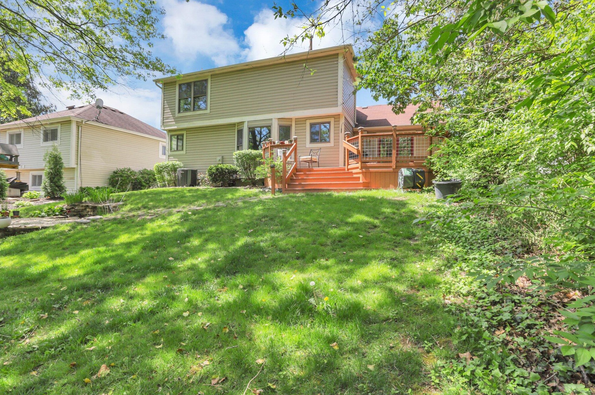 5385 Wolf Run Dr, Columbus OH  43230-4532 exterior