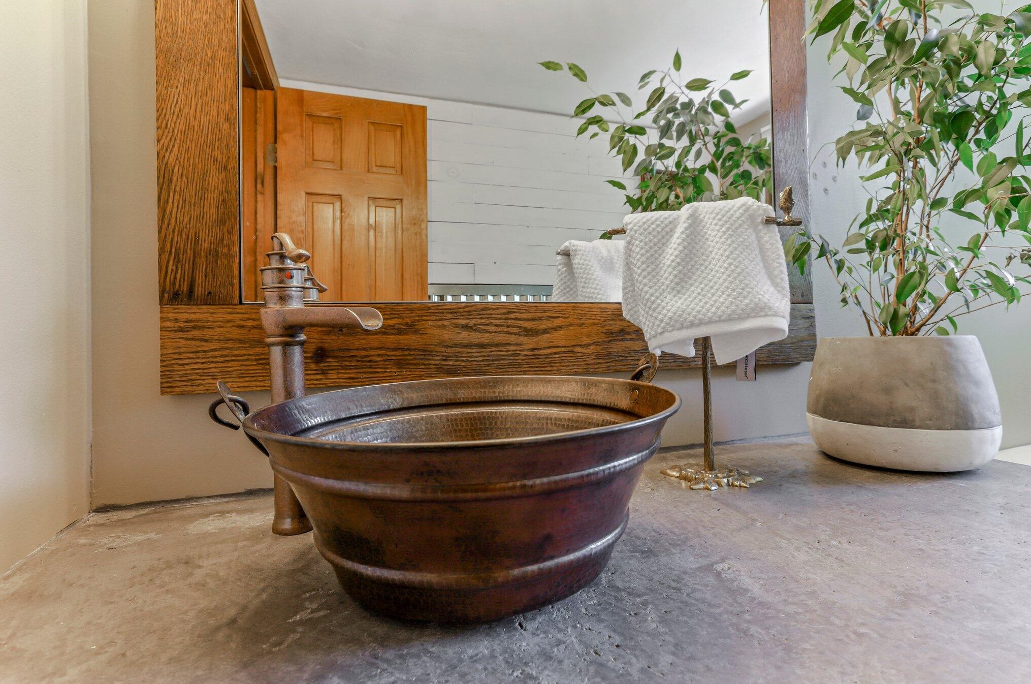 5385 Wolf Run Dr, Columbus OH  43230-4532 exterior