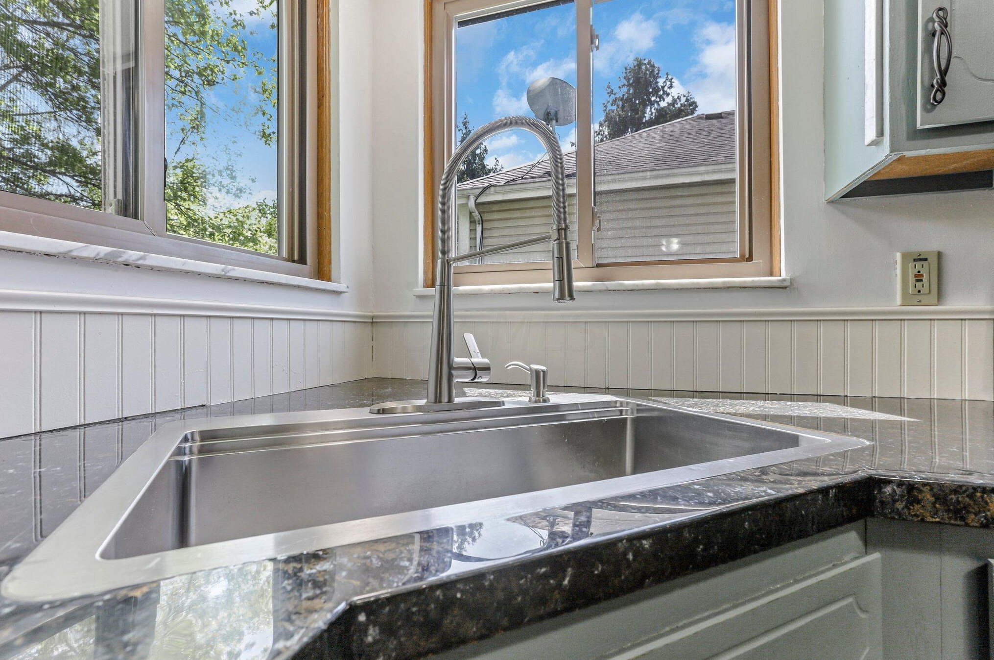 5385 Wolf Run Dr, Columbus OH  43230-4532 exterior