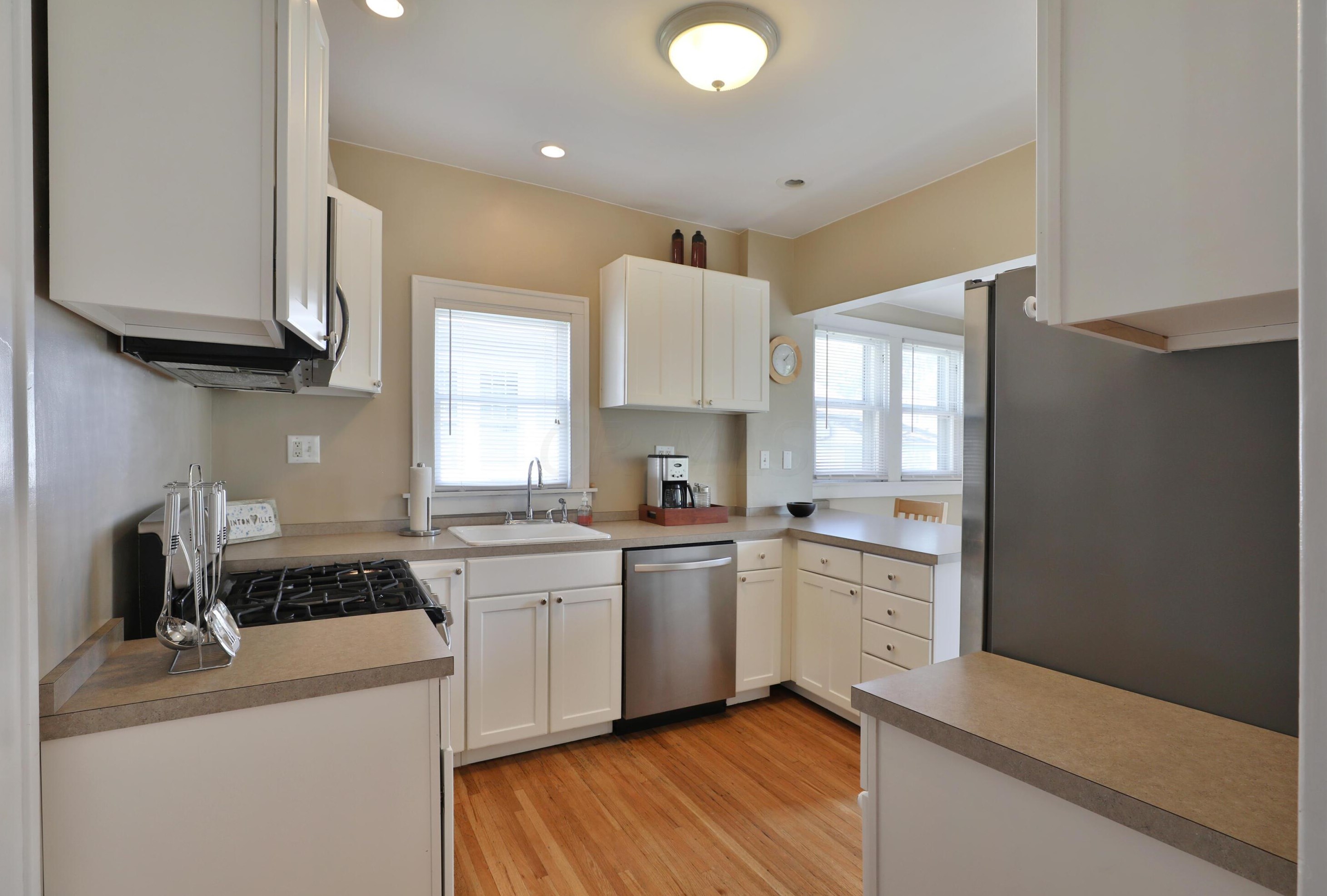 185 Weber Rd, Columbus OH 43202-1451 exterior