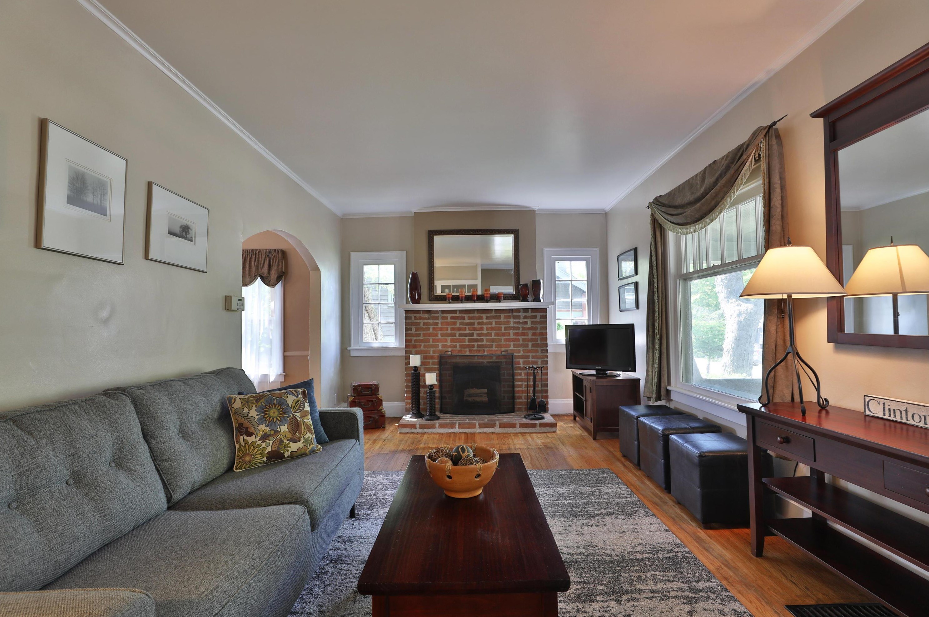 185 Weber Rd, Columbus OH 43202-1451 exterior